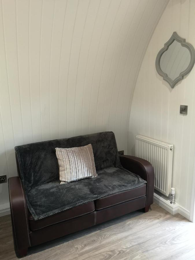 The Pod-Hot Tub-Woodland Lodges-St Clears-Carmarthen Exterior photo