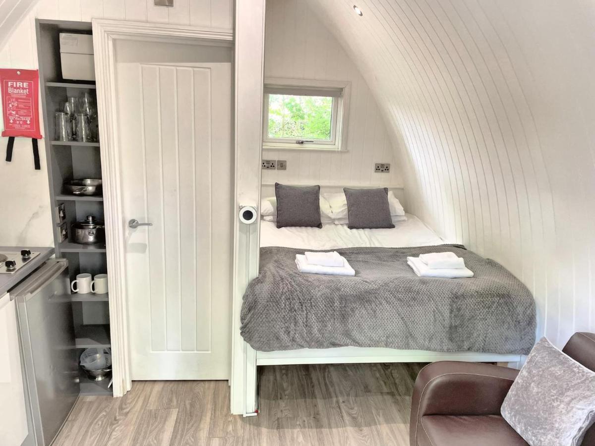 The Pod-Hot Tub-Woodland Lodges-St Clears-Carmarthen Exterior photo
